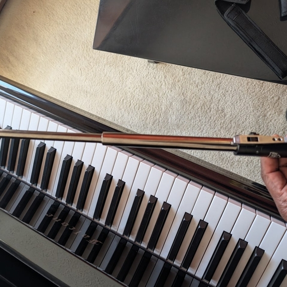 Black and Silver Telescopic Baton - Picture 5 of 16